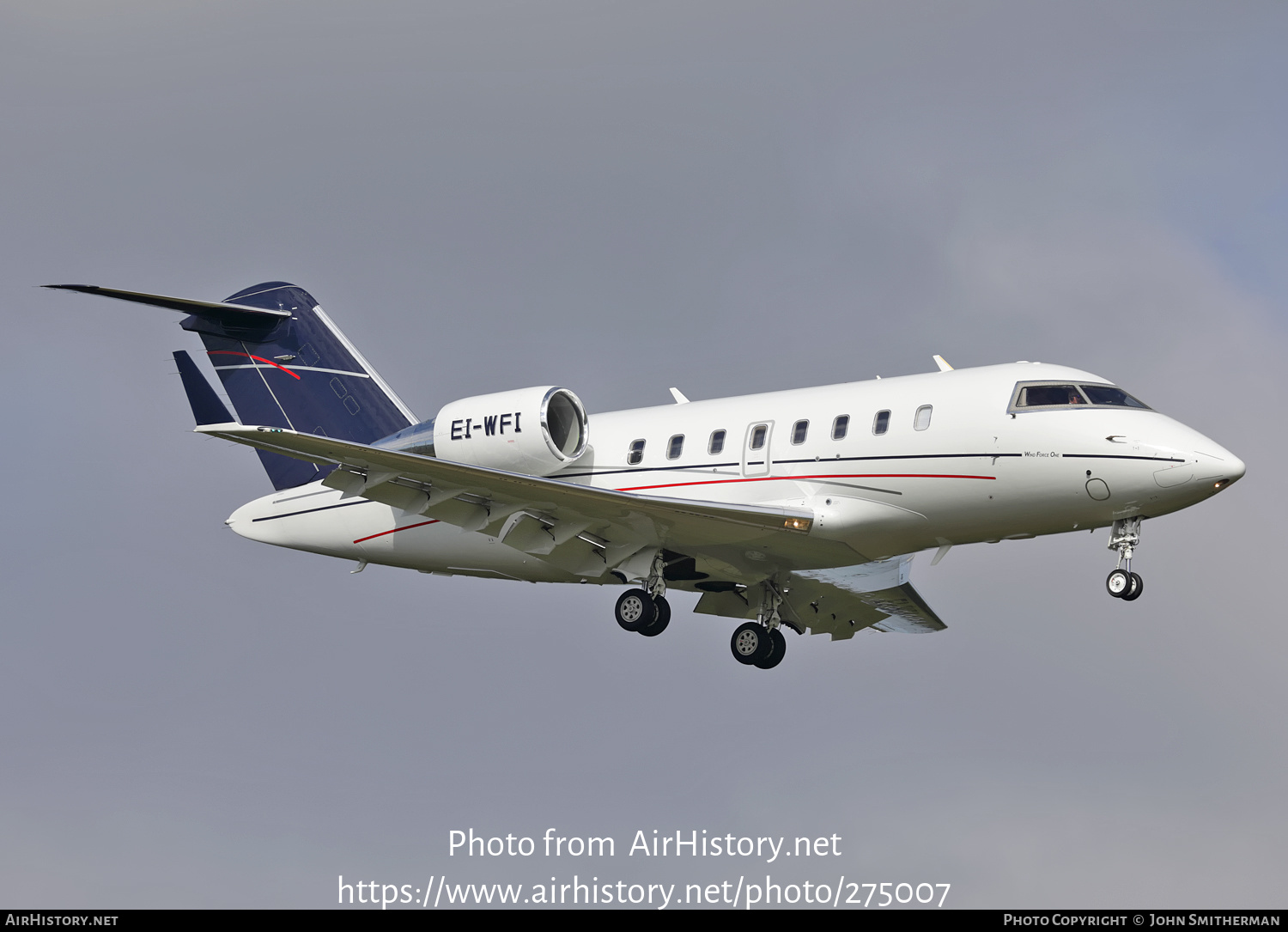 Aircraft Photo of EI-WFI | Bombardier Challenger 605 (CL-600-2B16) | AirHistory.net #275007