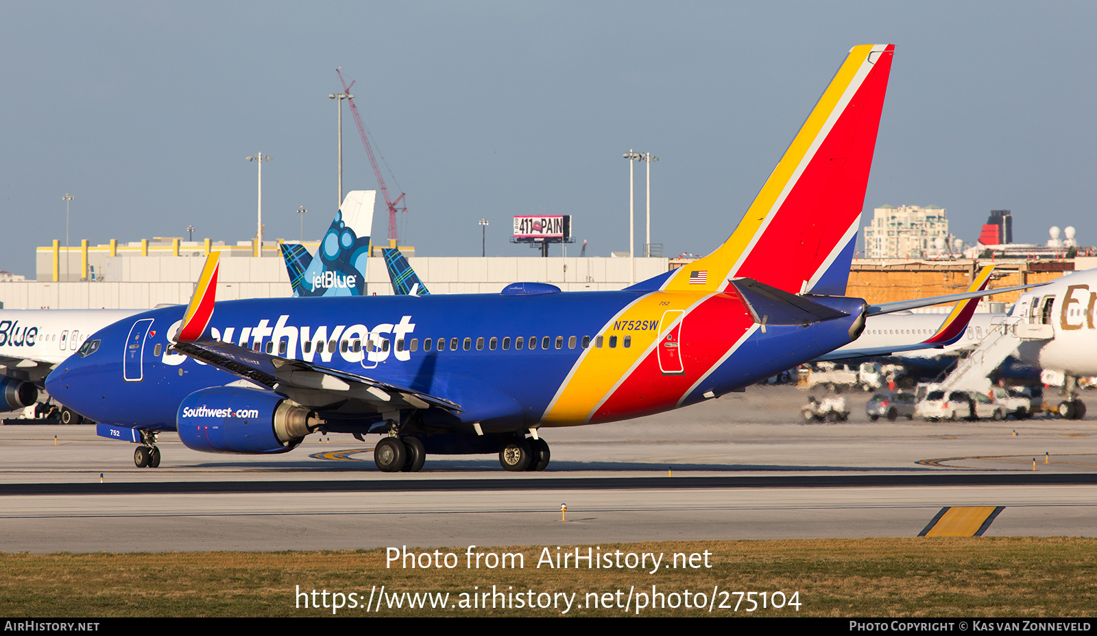 Aircraft Photo of N752SW | Boeing 737-7H4 | Southwest Airlines | AirHistory.net #275104