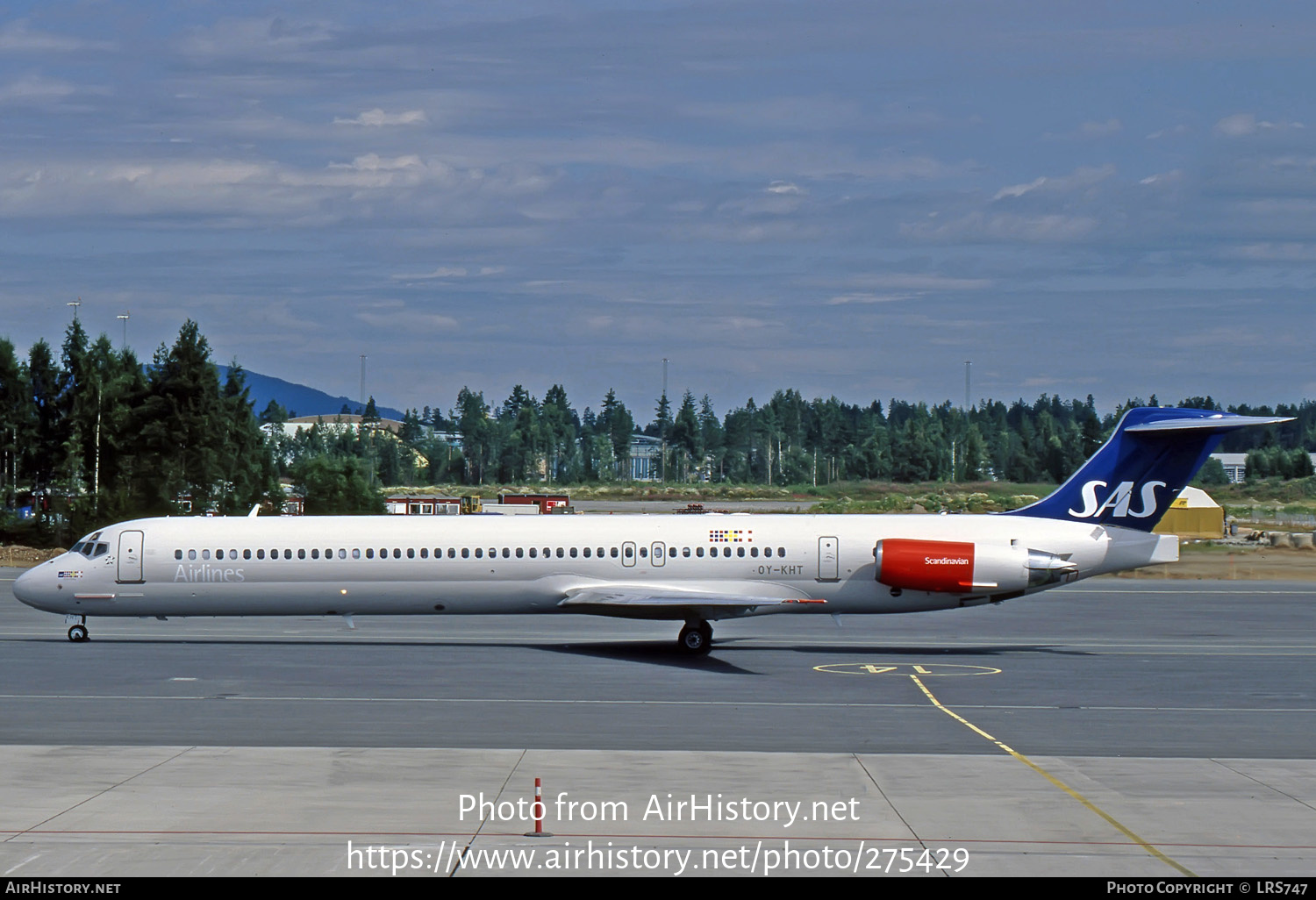 Aircraft Photo of OY-KHT | McDonnell Douglas MD-82 (DC-9-82) | Scandinavian Airlines - SAS | AirHistory.net #275429