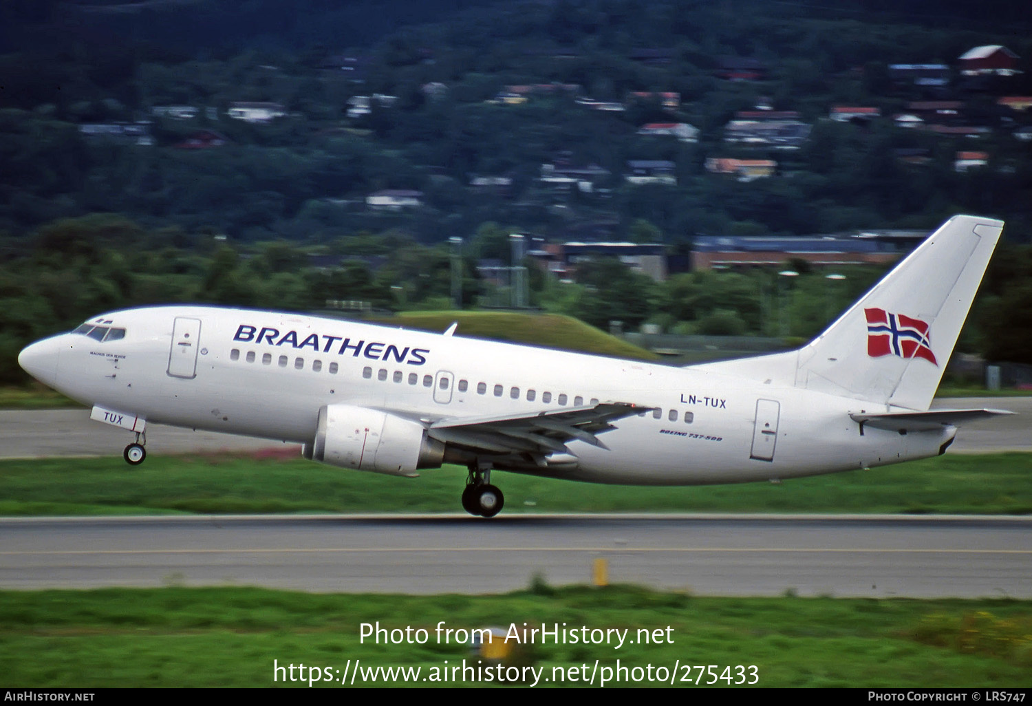 Aircraft Photo of LN-TUX | Boeing 737-548 | Braathens | AirHistory.net #275433