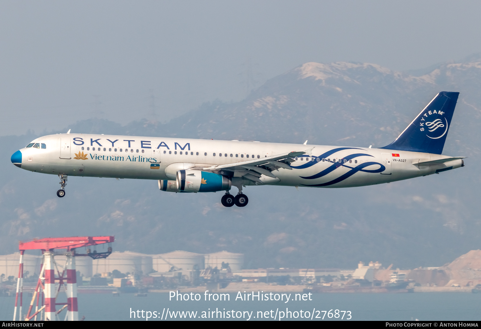 Aircraft Photo of VN-A327 | Airbus A321-231 | Vietnam Airlines | AirHistory.net #276873