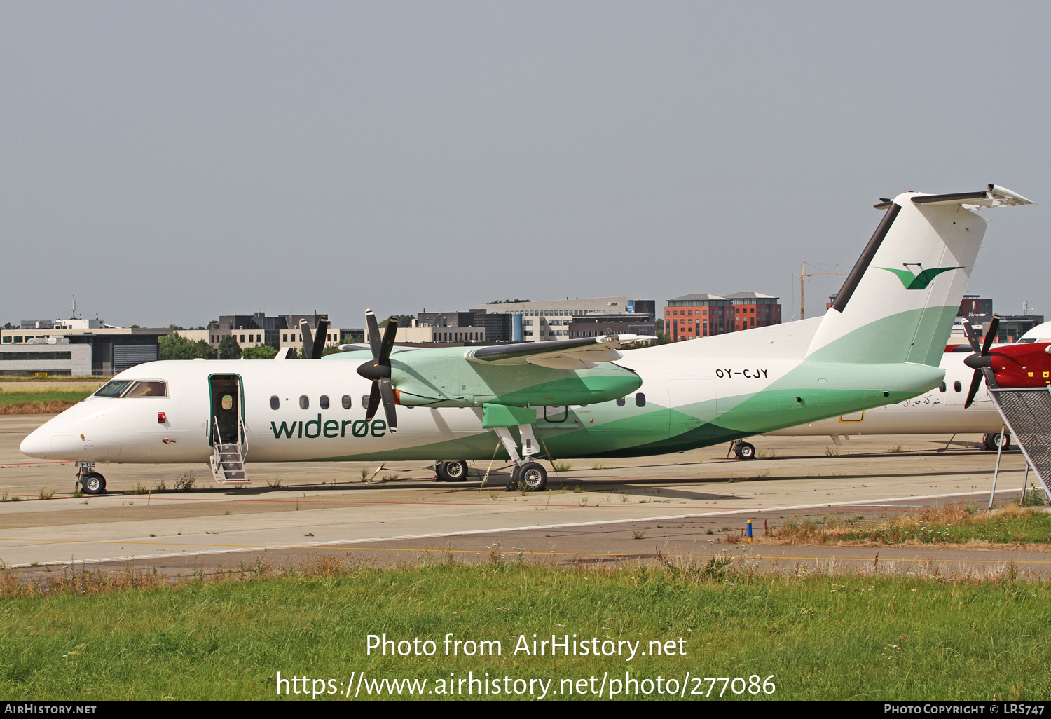 Aircraft Photo of OY-CJY | Bombardier DHC-8-314Q Dash 8 | Widerøe | AirHistory.net #277086