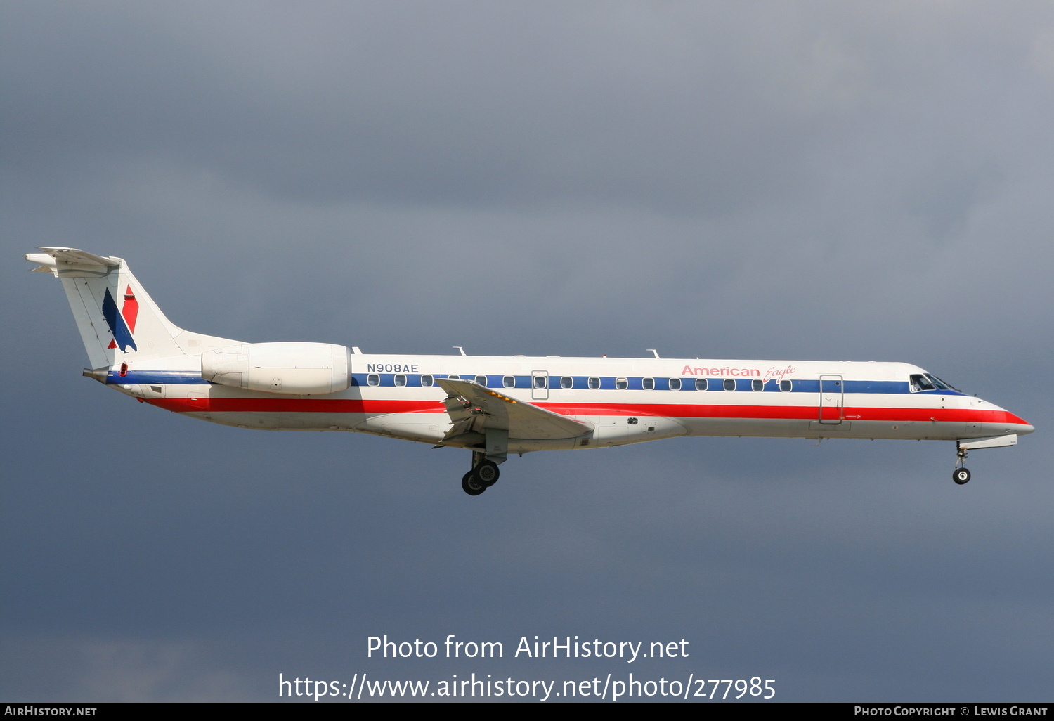 Aircraft Photo of N908AE | Embraer ERJ-145LR (EMB-145LR) | American Eagle | AirHistory.net #277985