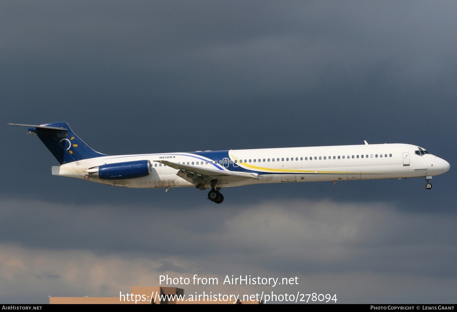 Aircraft Photo of N836RA | McDonnell Douglas MD-83 (DC-9-83) | AirHistory.net #278094