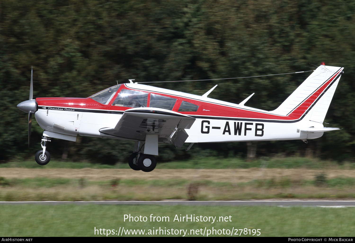 Aircraft Photo of G-AWFB | Piper PA-28R-180 Cherokee Arrow | AirHistory.net #278195