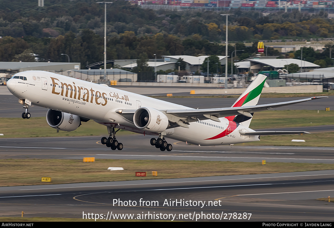 Aircraft Photo of A6-ECJ | Boeing 777-31H/ER | Emirates | AirHistory.net #278287