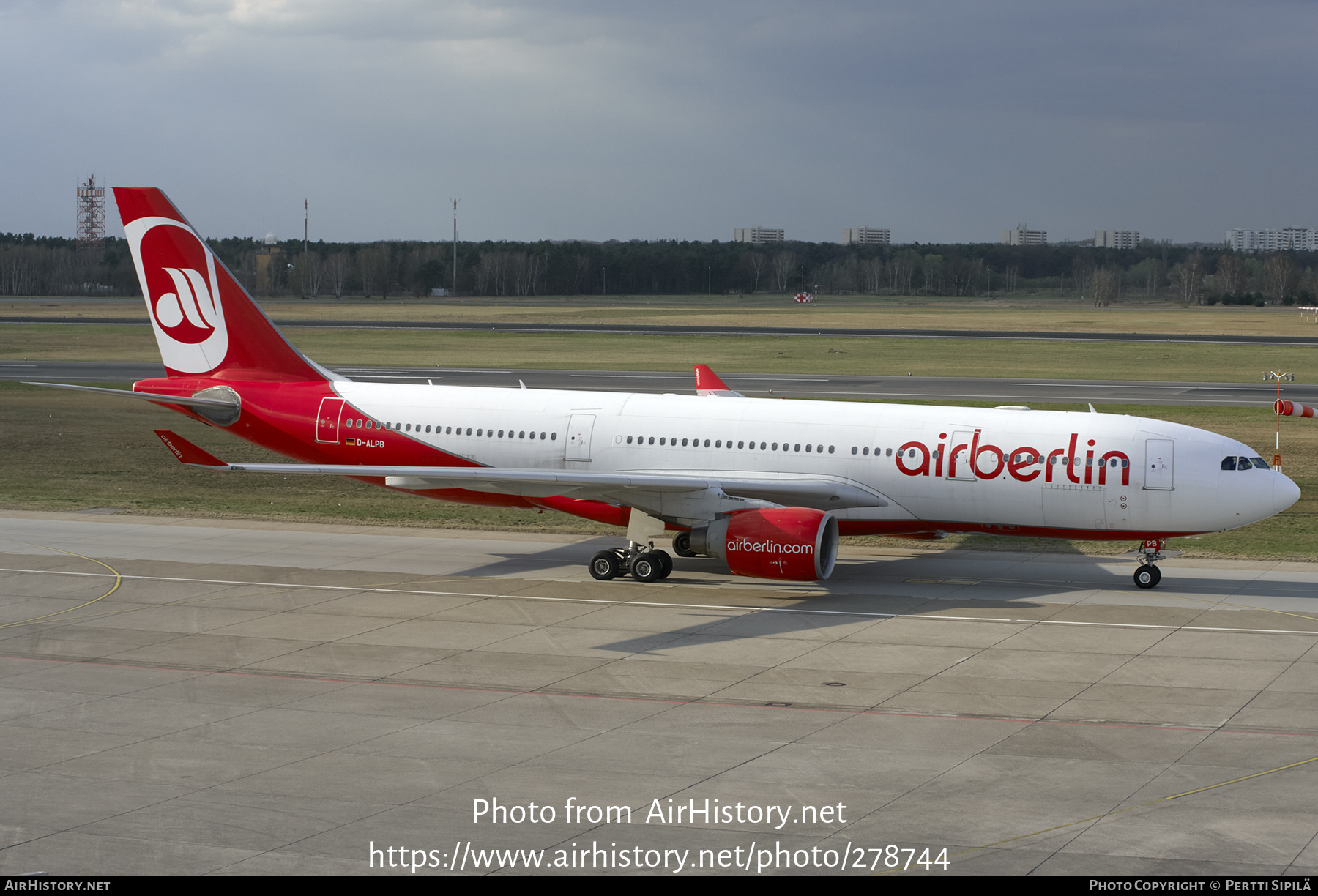 Aircraft Photo of D-ALPB | Airbus A330-223 | Air Berlin | AirHistory.net #278744