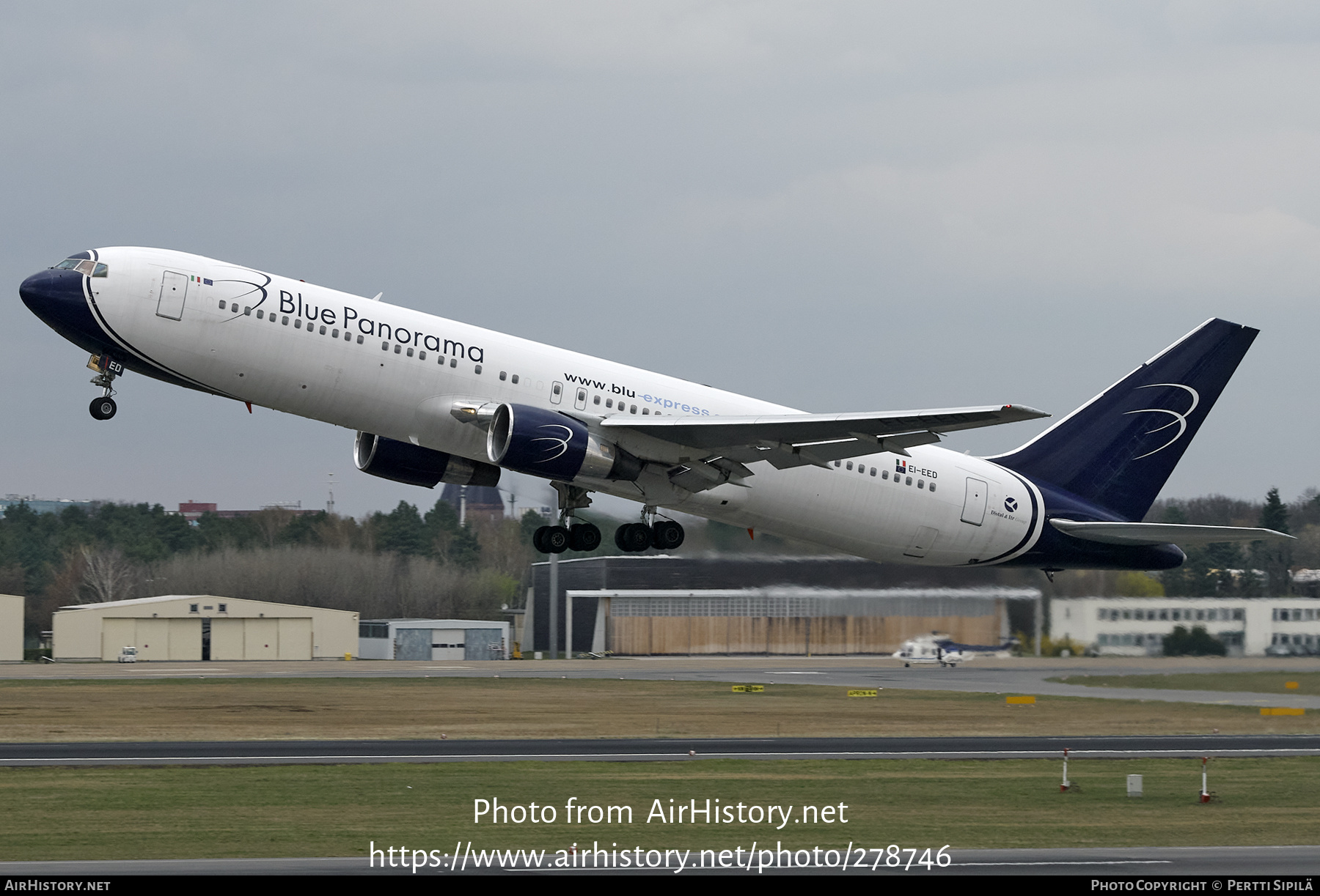 Aircraft Photo of EI-EED | Boeing 767-31A/ER | Blue Panorama Airlines | AirHistory.net #278746