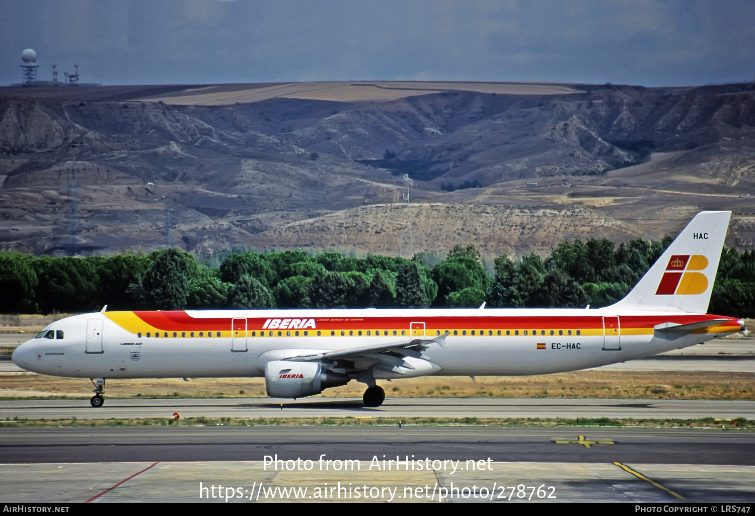 Aircraft Photo of EC-HAC | Airbus A321-211 | Iberia | AirHistory.net #278762