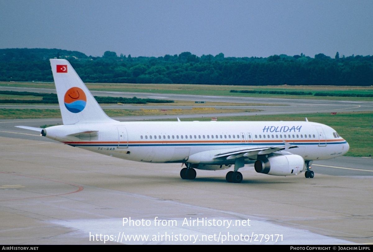 Aircraft Photo of TC-GAB | Airbus A320-231 | Holiday Airlines | AirHistory.net #279171