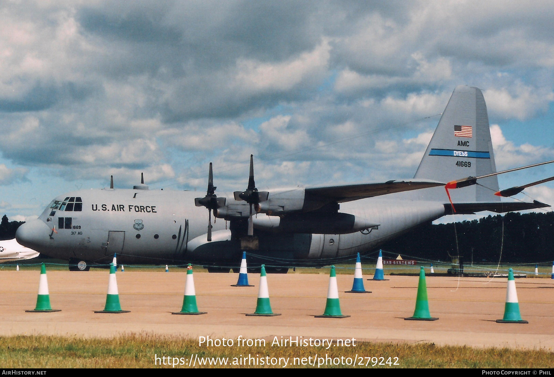 Aircraft Photo of 74-1669 / 74669 | Lockheed C-130H Hercules | USA - Air Force | AirHistory.net #279242