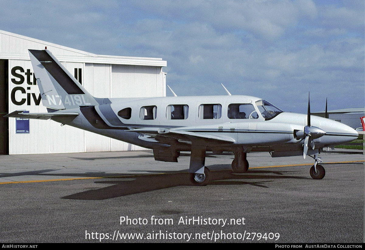 Aircraft Photo of N7419L | Piper PA-31-310 Navajo B | AirHistory.net #279409