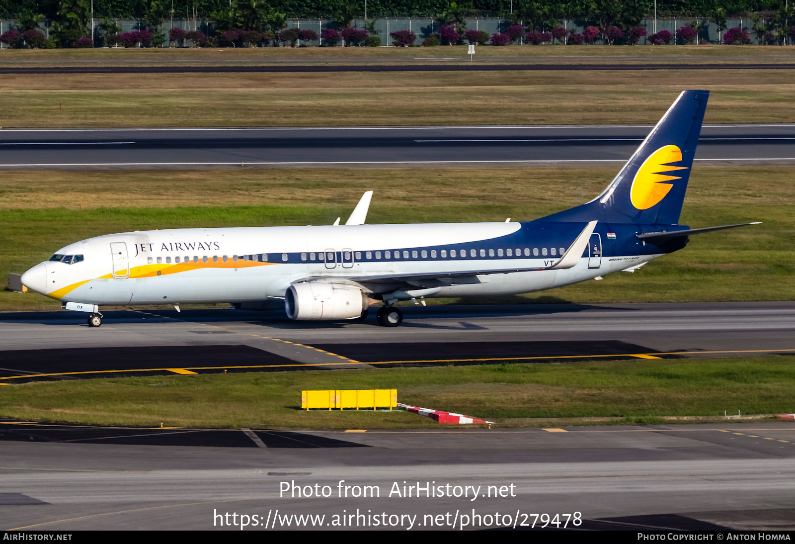 Aircraft Photo of VT-JBX | Boeing 737-8AL | Jet Airways | AirHistory.net #279478