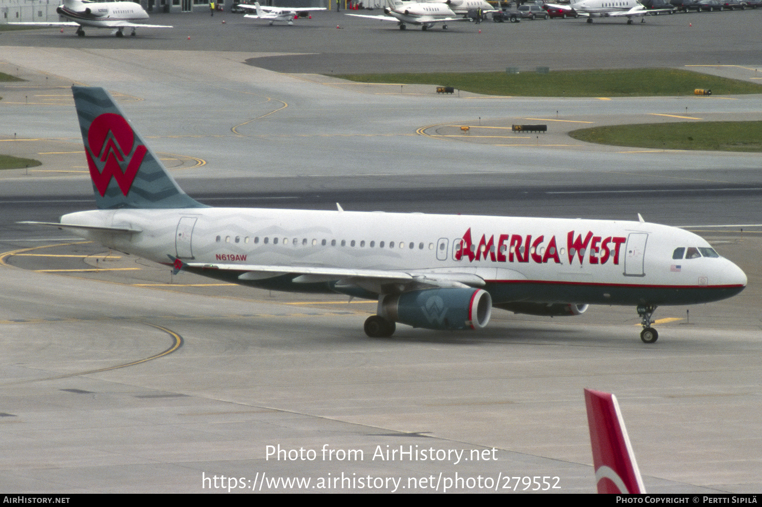 Aircraft Photo of N619AW | Airbus A320-232 | America West Airlines | AirHistory.net #279552