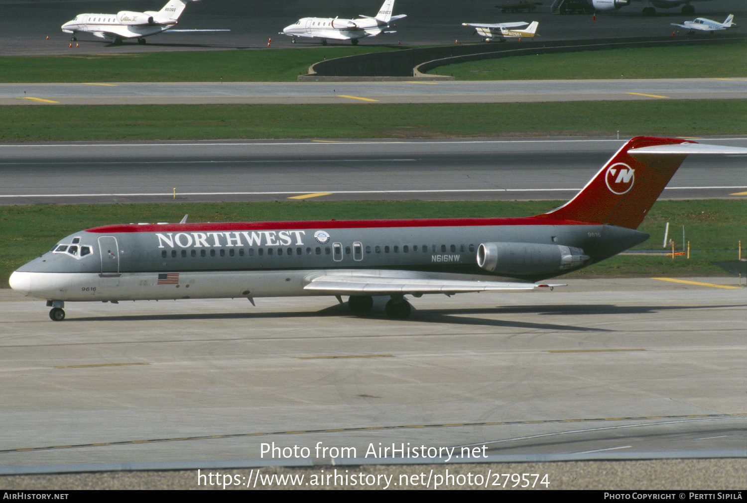 Aircraft Photo of N616NW | McDonnell Douglas DC-9-32 | Northwest Airlines | AirHistory.net #279574