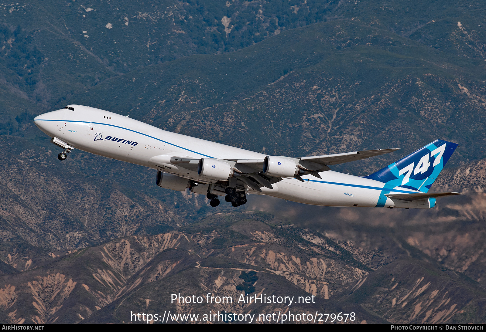 Aircraft Photo of N747EX | Boeing 747-8F | Boeing | AirHistory.net #279678