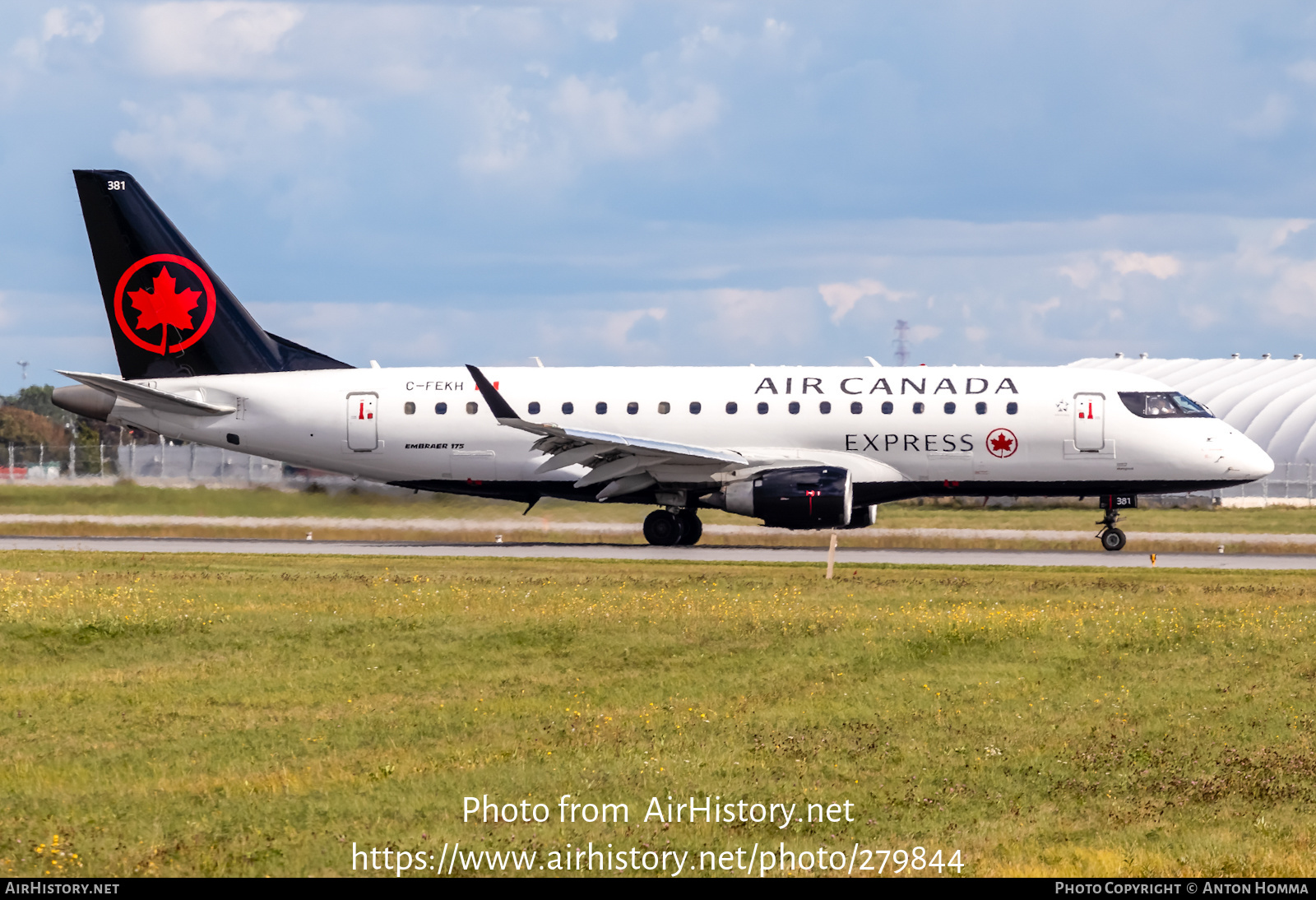 Aircraft Photo of C-FEKH | Embraer 175LR (ERJ-170-200LR) | Air Canada Express | AirHistory.net #279844