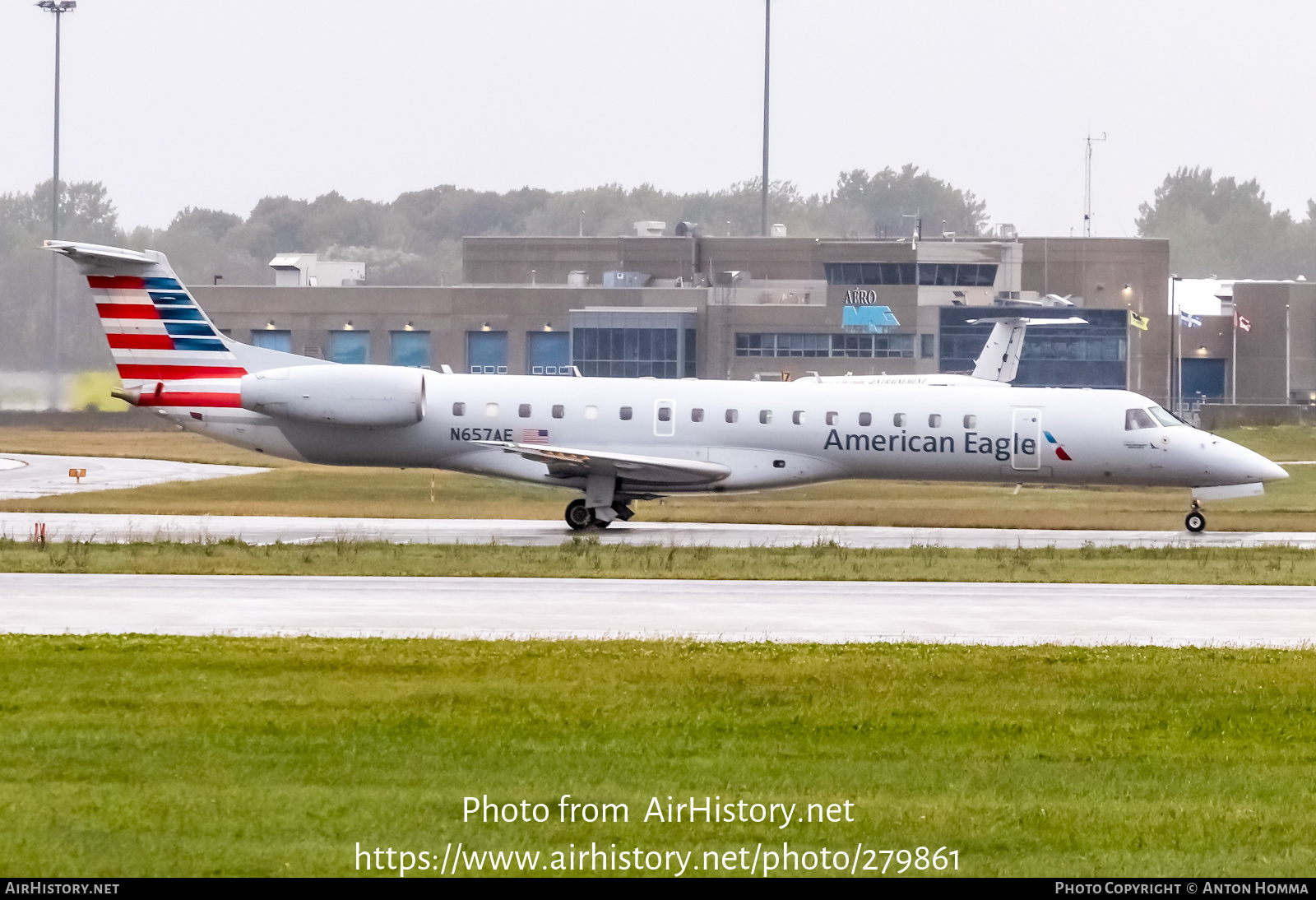 Aircraft Photo of N657AE | Embraer ERJ-145LR (EMB-145LR) | American Eagle | AirHistory.net #279861