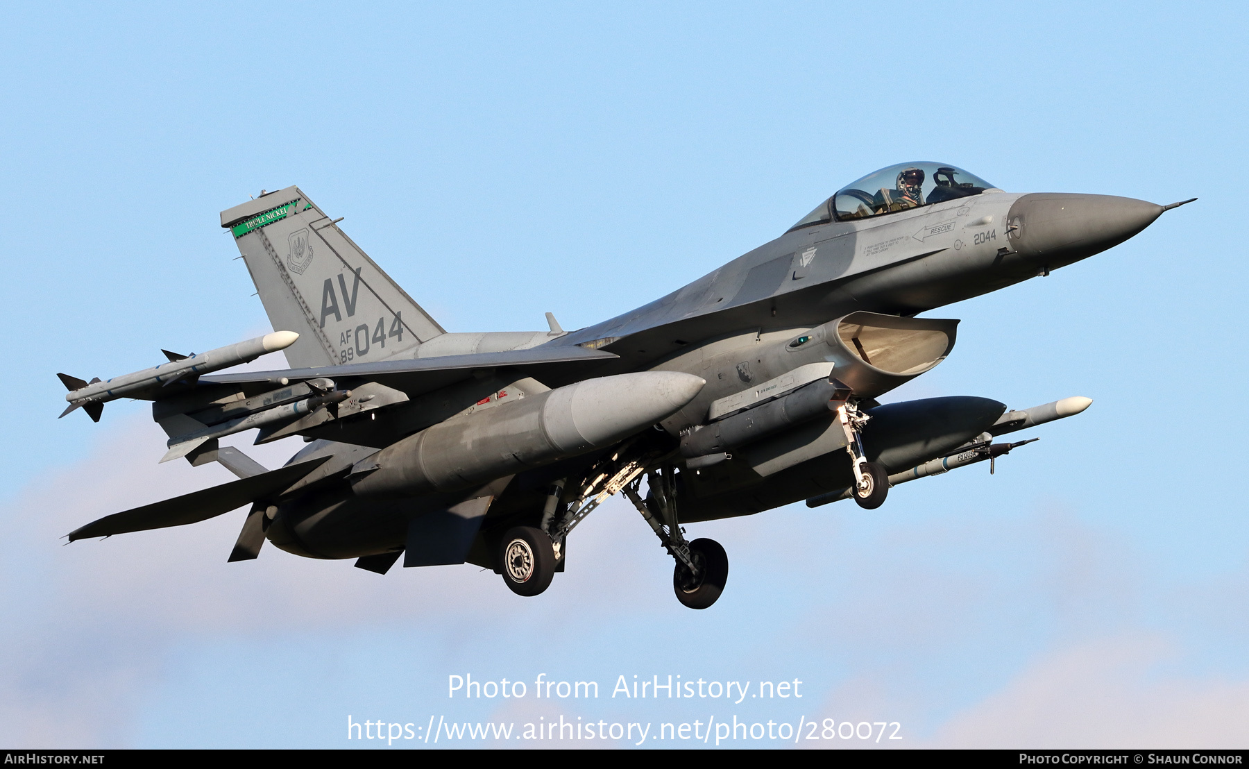 Aircraft Photo of 89-2044 / AF89-044 | Lockheed Martin F-16CM Fighting Falcon | USA - Air Force | AirHistory.net #280072