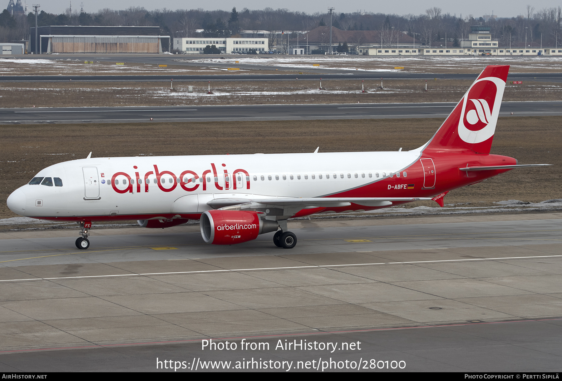 Aircraft Photo of D-ABFE | Airbus A320-214 | Air Berlin | AirHistory.net #280100