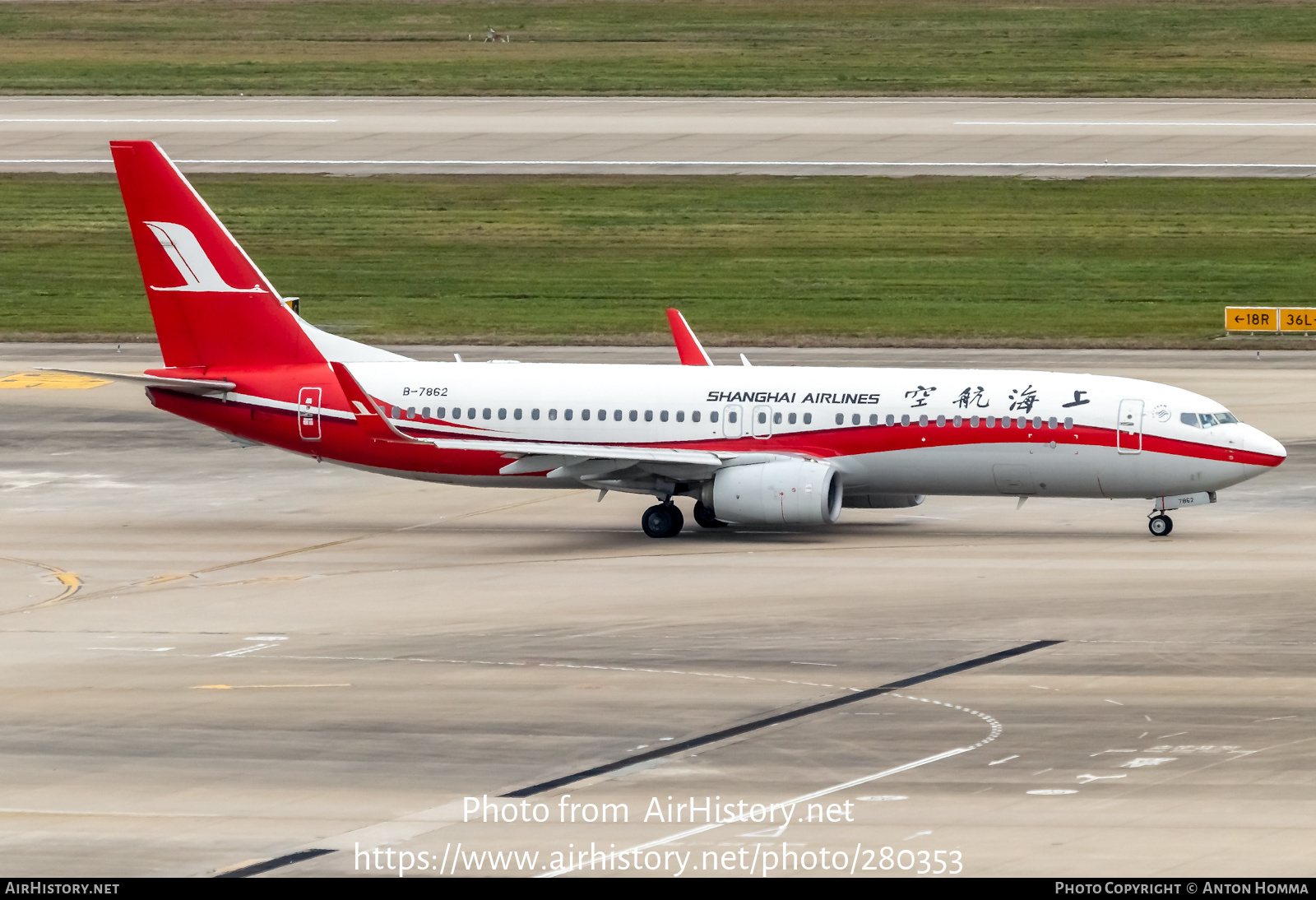 Aircraft Photo of B-7862 | Boeing 737-89P | Shanghai Airlines | AirHistory.net #280353