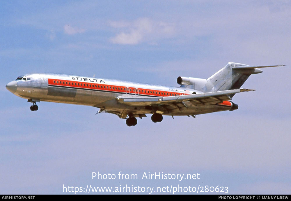 Aircraft Photo of N2822W | Boeing 727-247/Adv | Delta Air Lines | AirHistory.net #280623