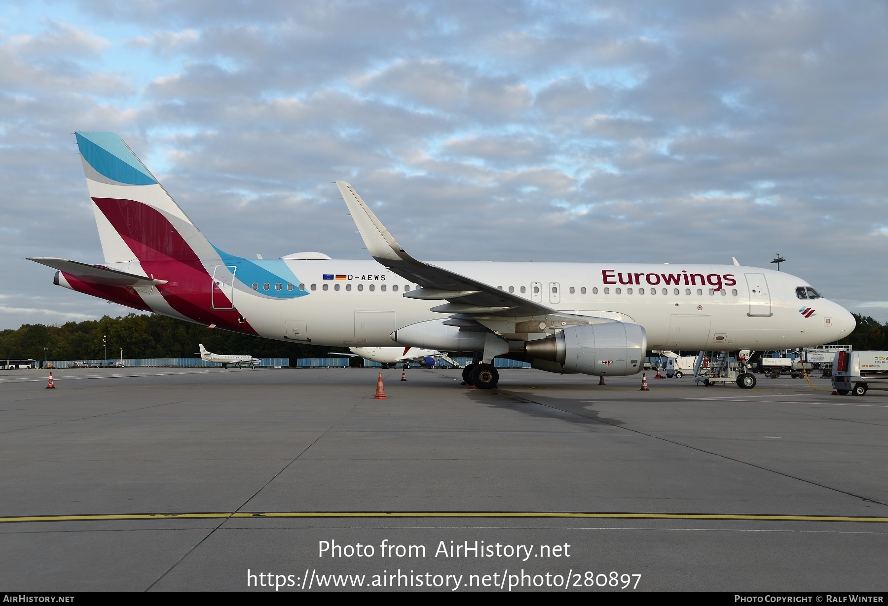 Aircraft Photo of D-AEWS | Airbus A320-214 | Eurowings | AirHistory.net #280897