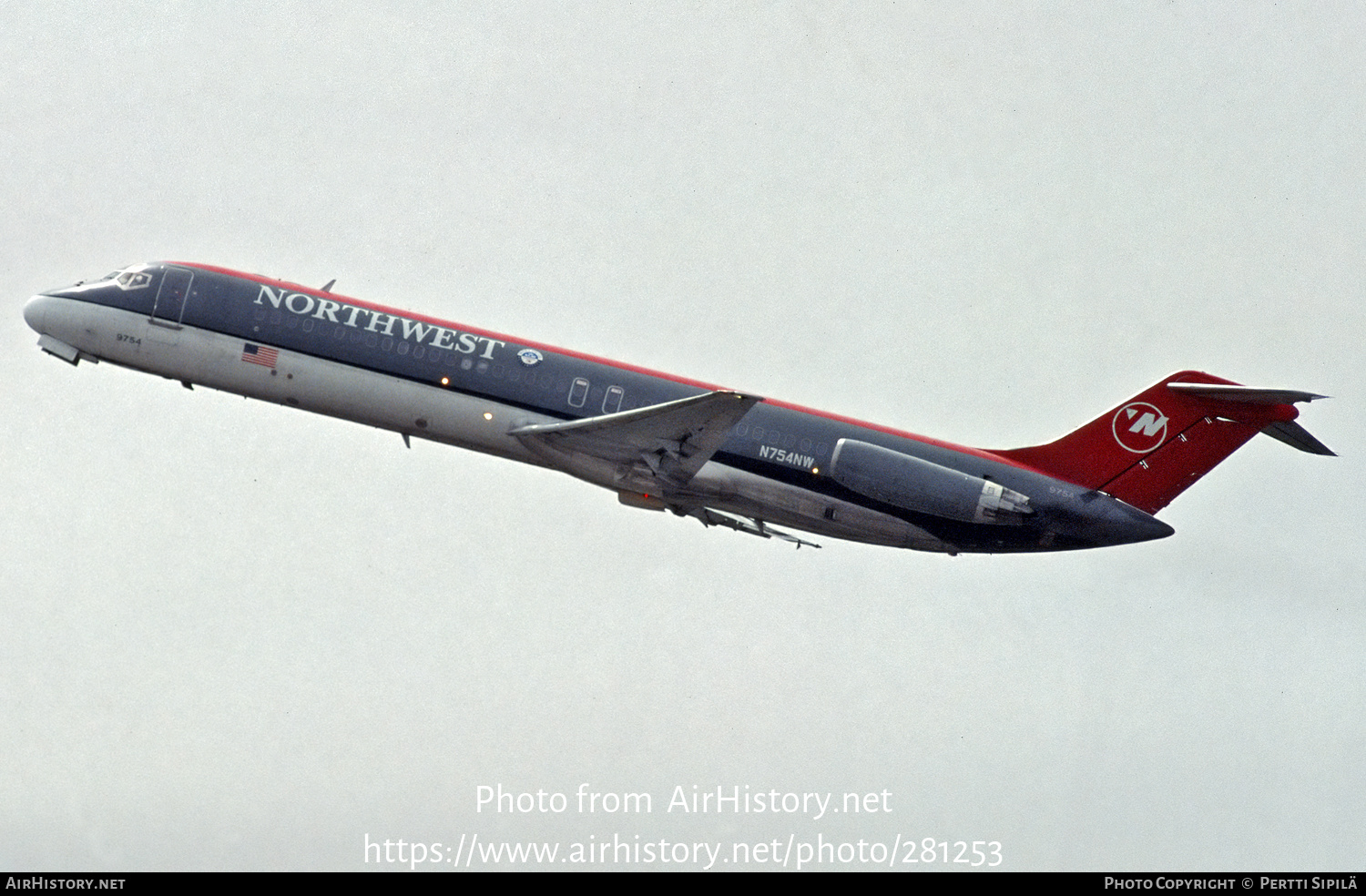 Aircraft Photo of N754NW | McDonnell Douglas DC-9-41 | Northwest Airlines | AirHistory.net #281253