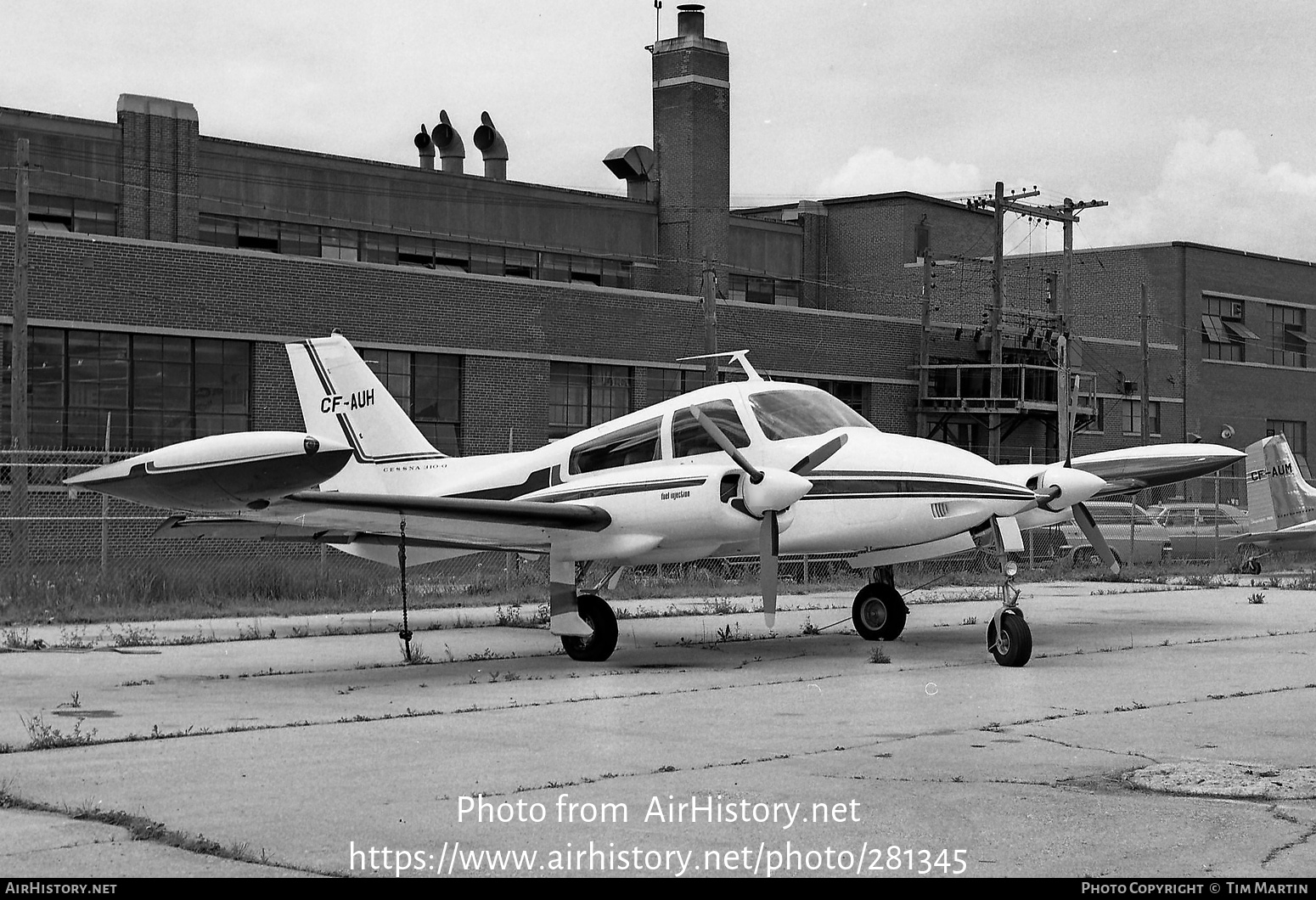 Aircraft Photo of CF-AUH | Cessna 310Q | AirHistory.net #281345