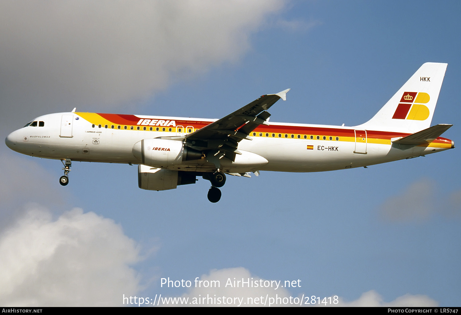 Aircraft Photo of EC-HKK | Airbus A320-214 | Iberia | AirHistory.net #281418