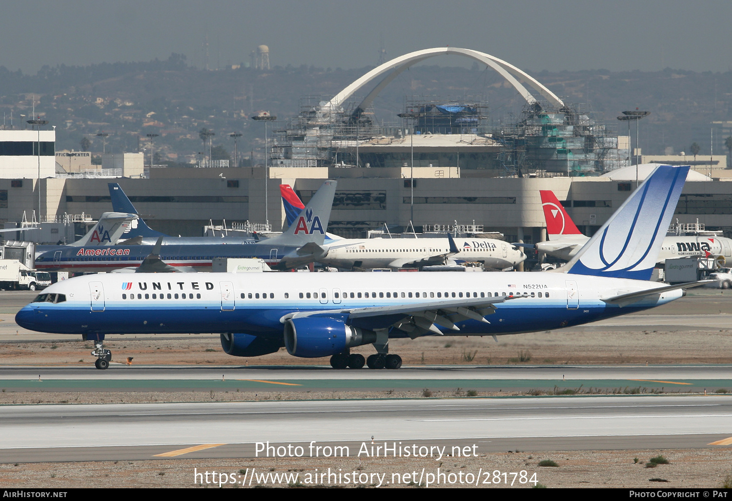 Aircraft Photo of N522UA | Boeing 757-222 | United Airlines | AirHistory.net #281784