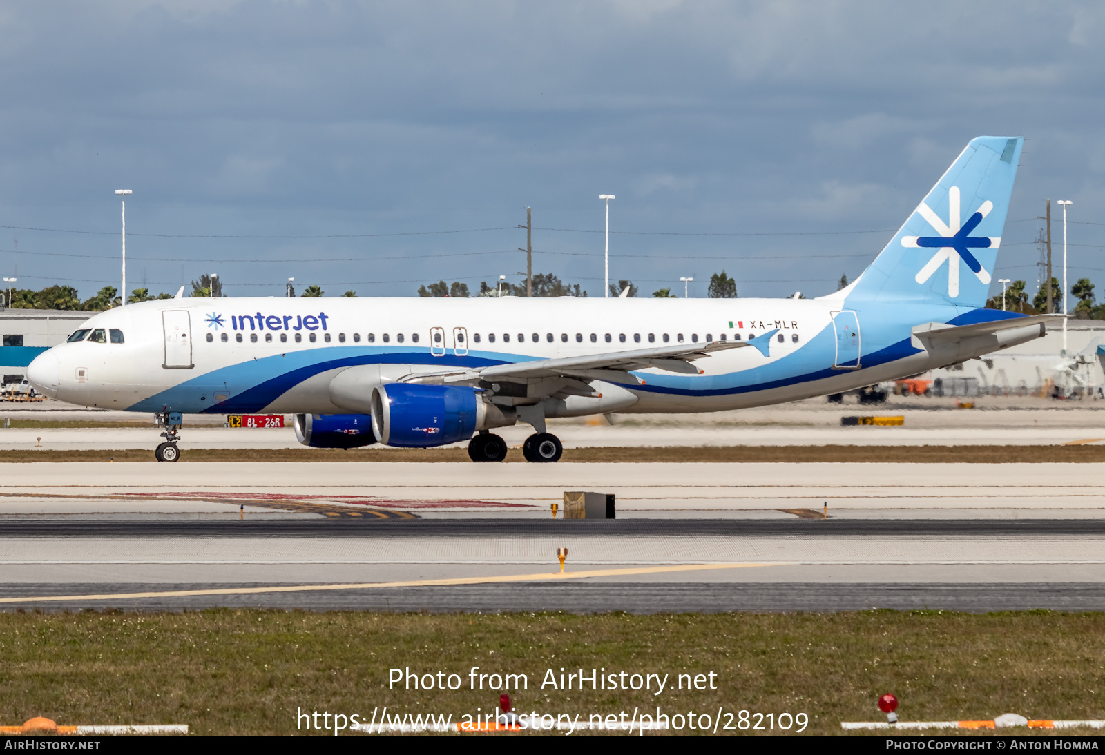 Aircraft Photo of XA-MLR | Airbus A320-214 | Interjet | AirHistory.net #282109