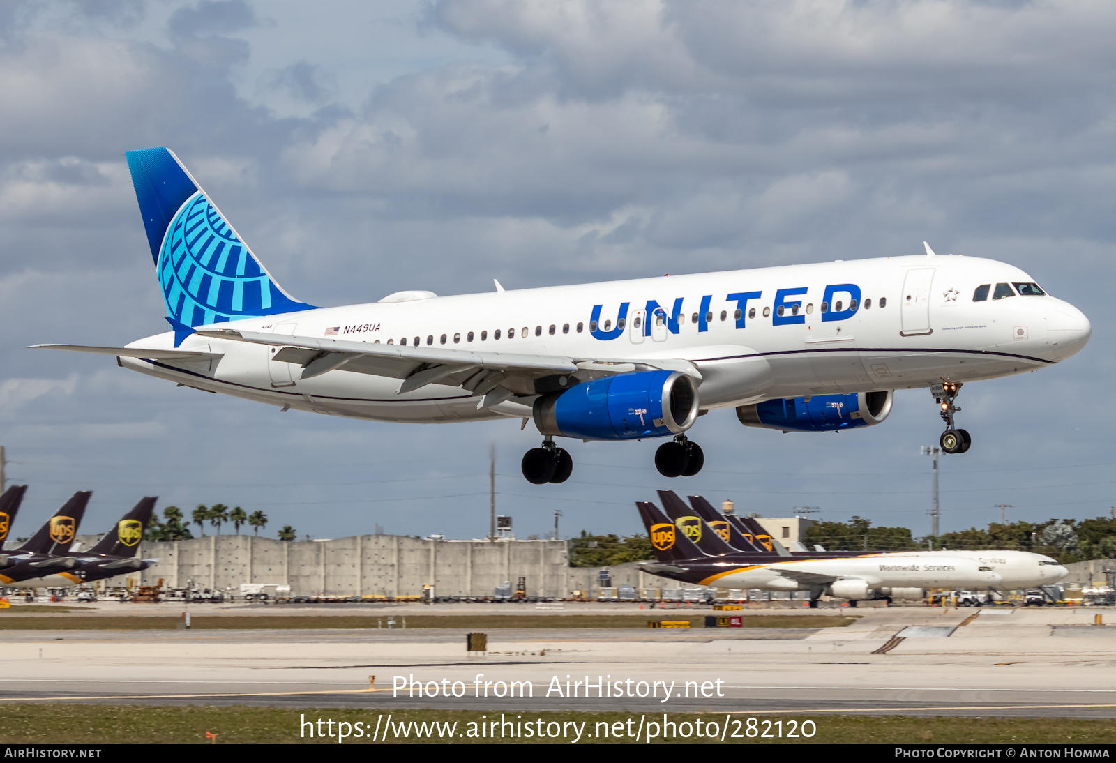 Aircraft Photo of N449UA | Airbus A320-232 | United Airlines | AirHistory.net #282120