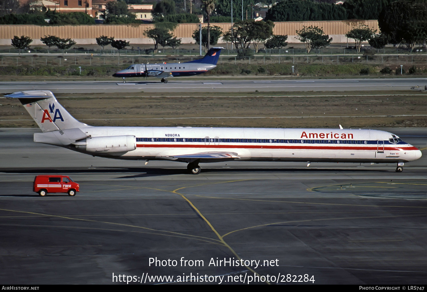 Aircraft Photo of N880RA | McDonnell Douglas MD-83 (DC-9-83) | American Airlines | AirHistory.net #282284