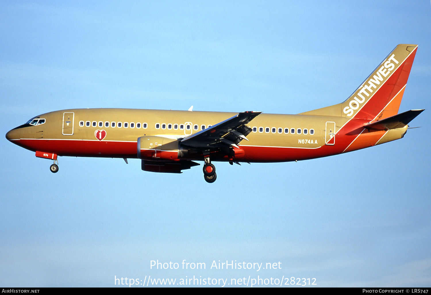 Aircraft Photo of N674AA | Boeing 737-3A4 | Southwest Airlines | AirHistory.net #282312