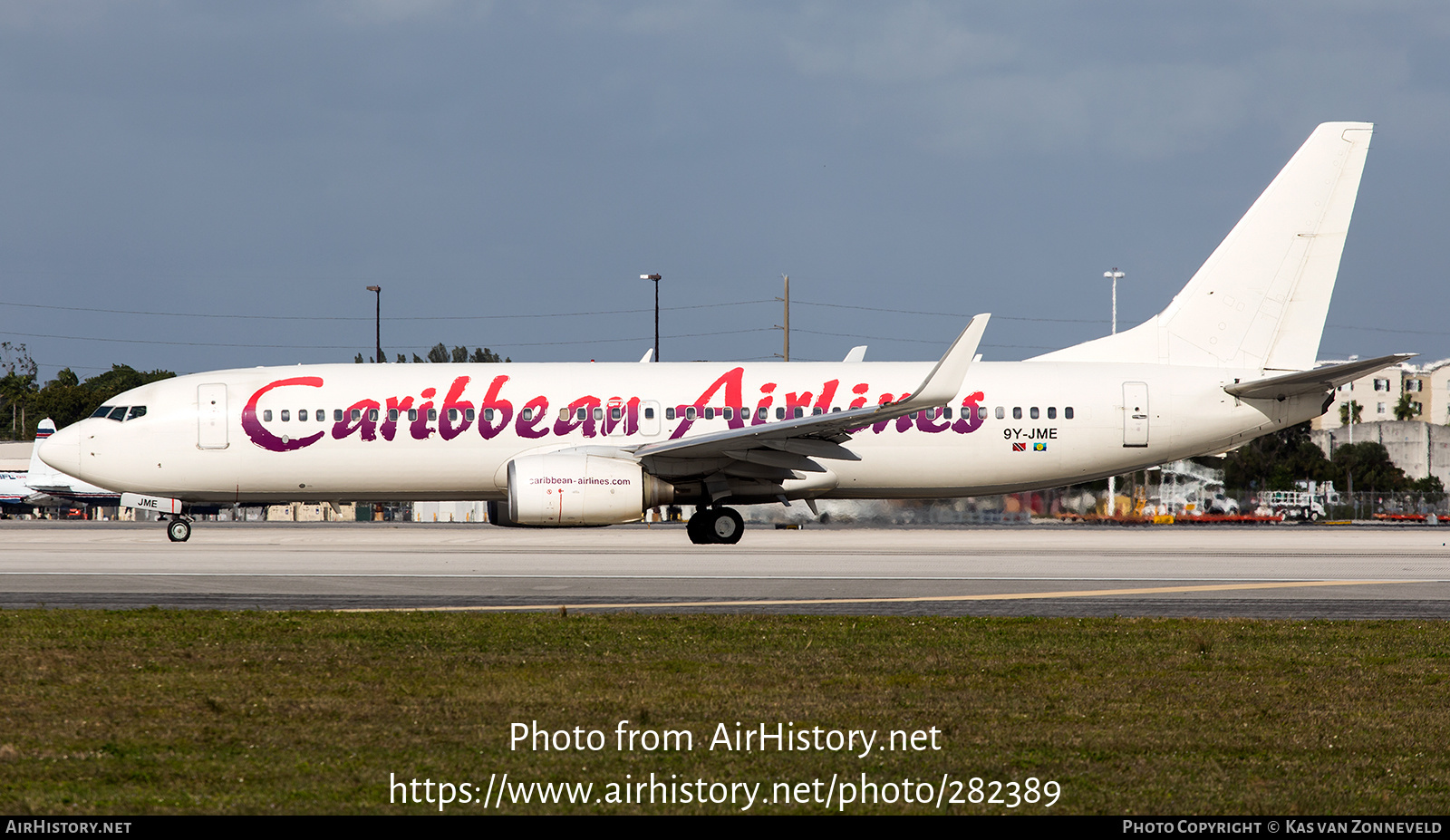 Aircraft Photo of 9Y-JME | Boeing 737-86J | Caribbean Airlines | AirHistory.net #282389