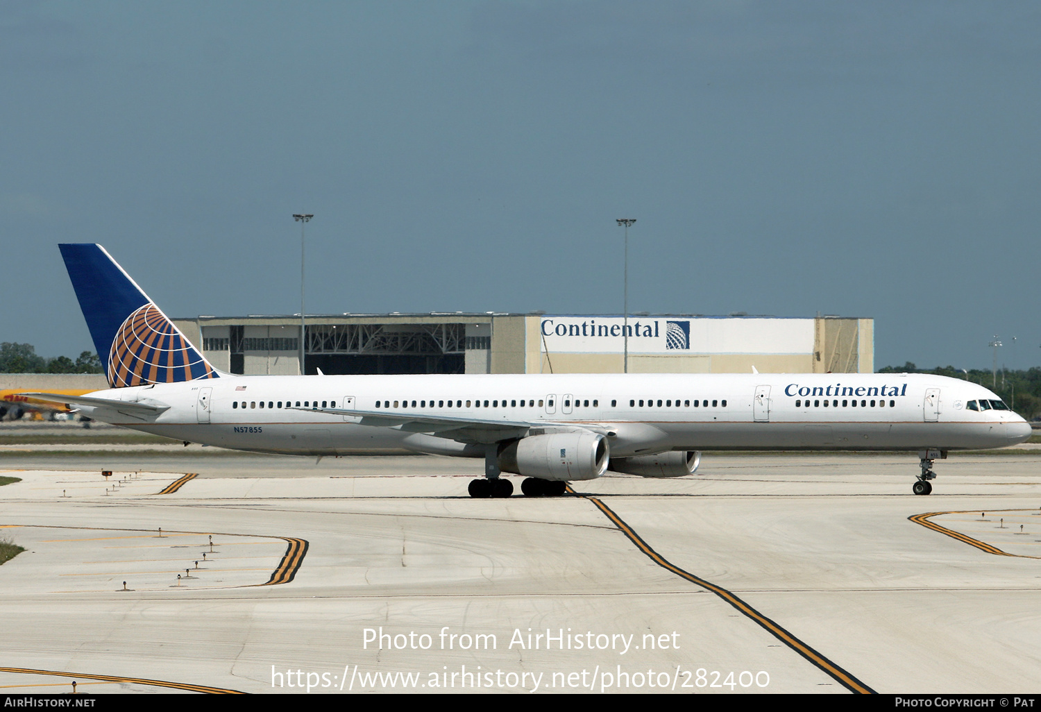 Aircraft Photo of N57855 | Boeing 757-324 | Continental Airlines | AirHistory.net #282400