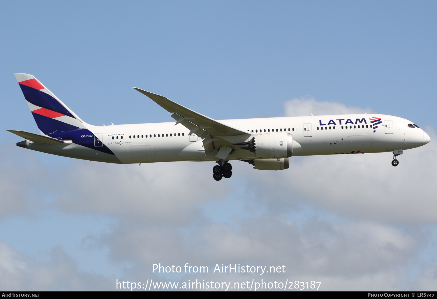 Aircraft Photo of CC-BGD | Boeing 787-9 Dreamliner | LATAM Airlines | AirHistory.net #283187