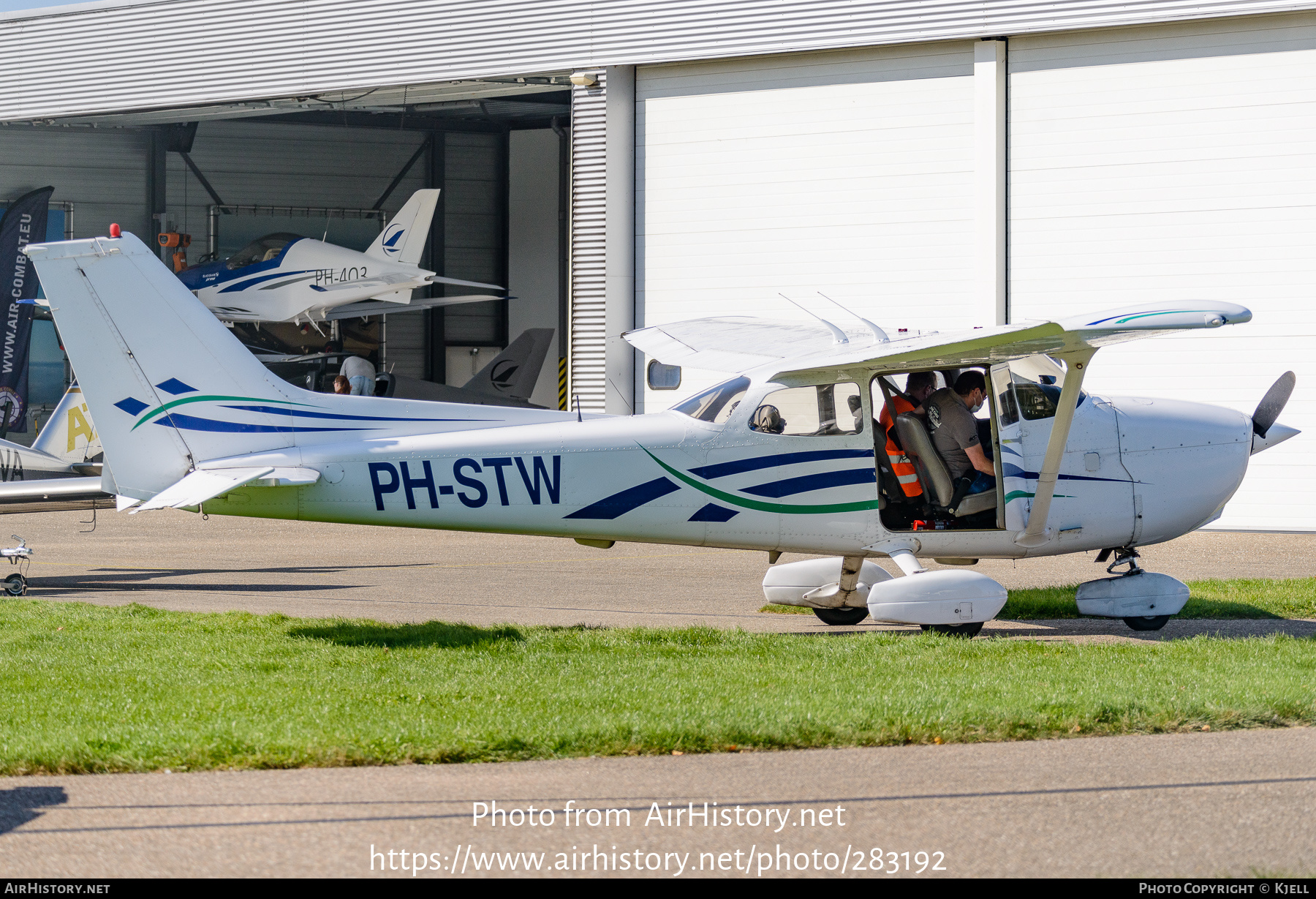 Aircraft Photo of PH-STW | Cessna 172R Skyhawk | AirHistory.net #283192