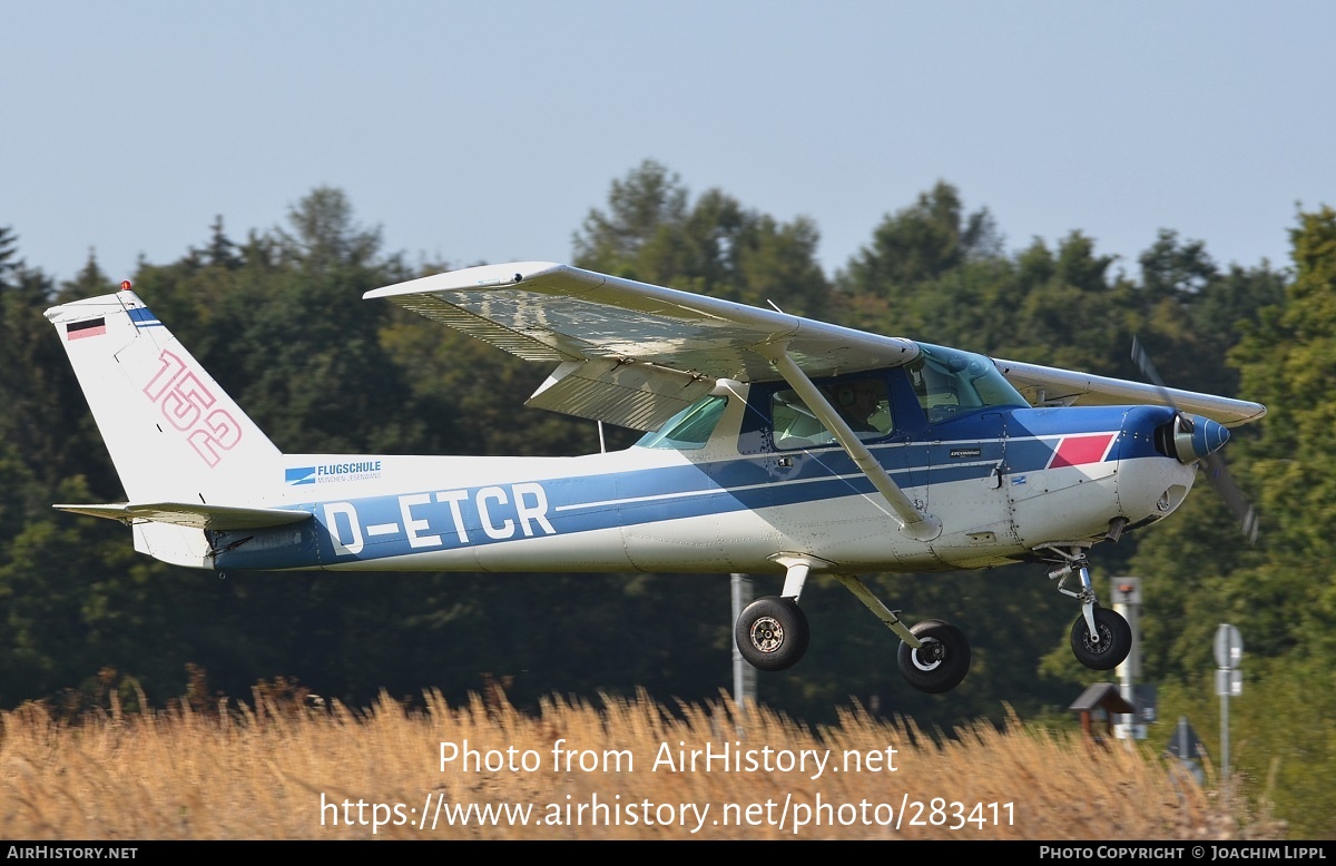 Aircraft Photo of D-ETCR | Cessna 152 | Flugschule München-Jesenwang | AirHistory.net #283411