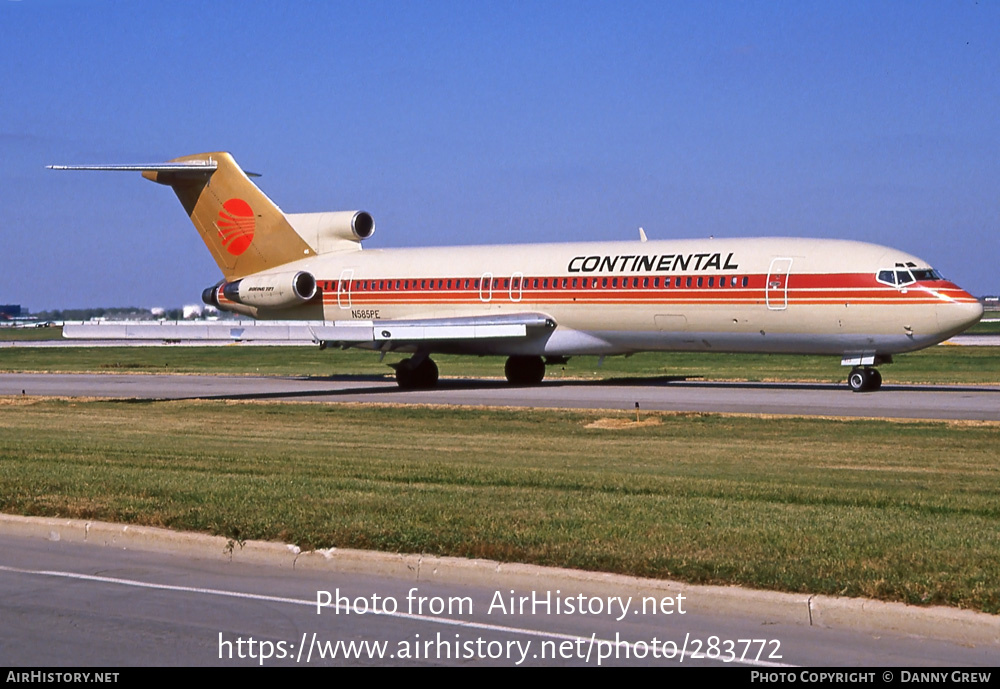 Aircraft Photo of N585PE | Boeing 727-243/Adv | Continental Airlines | AirHistory.net #283772