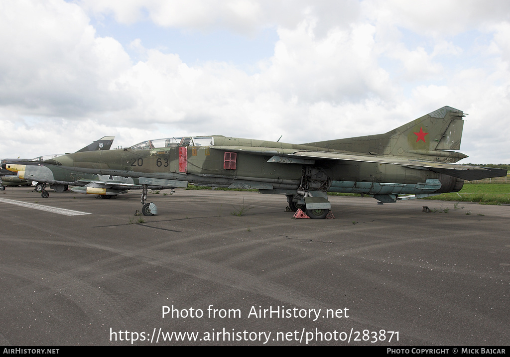 Aircraft Photo of 2063 | Mikoyan-Gurevich MiG-23UB | East Germany - Air Force | AirHistory.net #283871