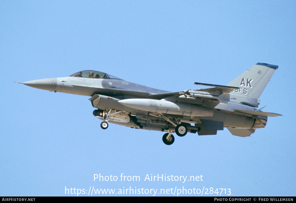 Aircraft Photo of 90-0718 / AF90-718 | General Dynamics F-16CM Fighting Falcon | USA - Air Force | AirHistory.net #284713