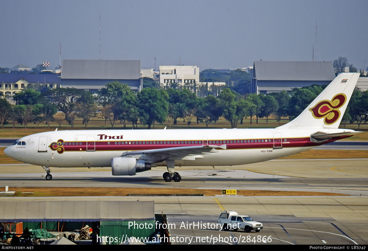 Aircraft Photo of HS-TAW | Airbus A300B4-622R | Thai Airways International | AirHistory.net #284866