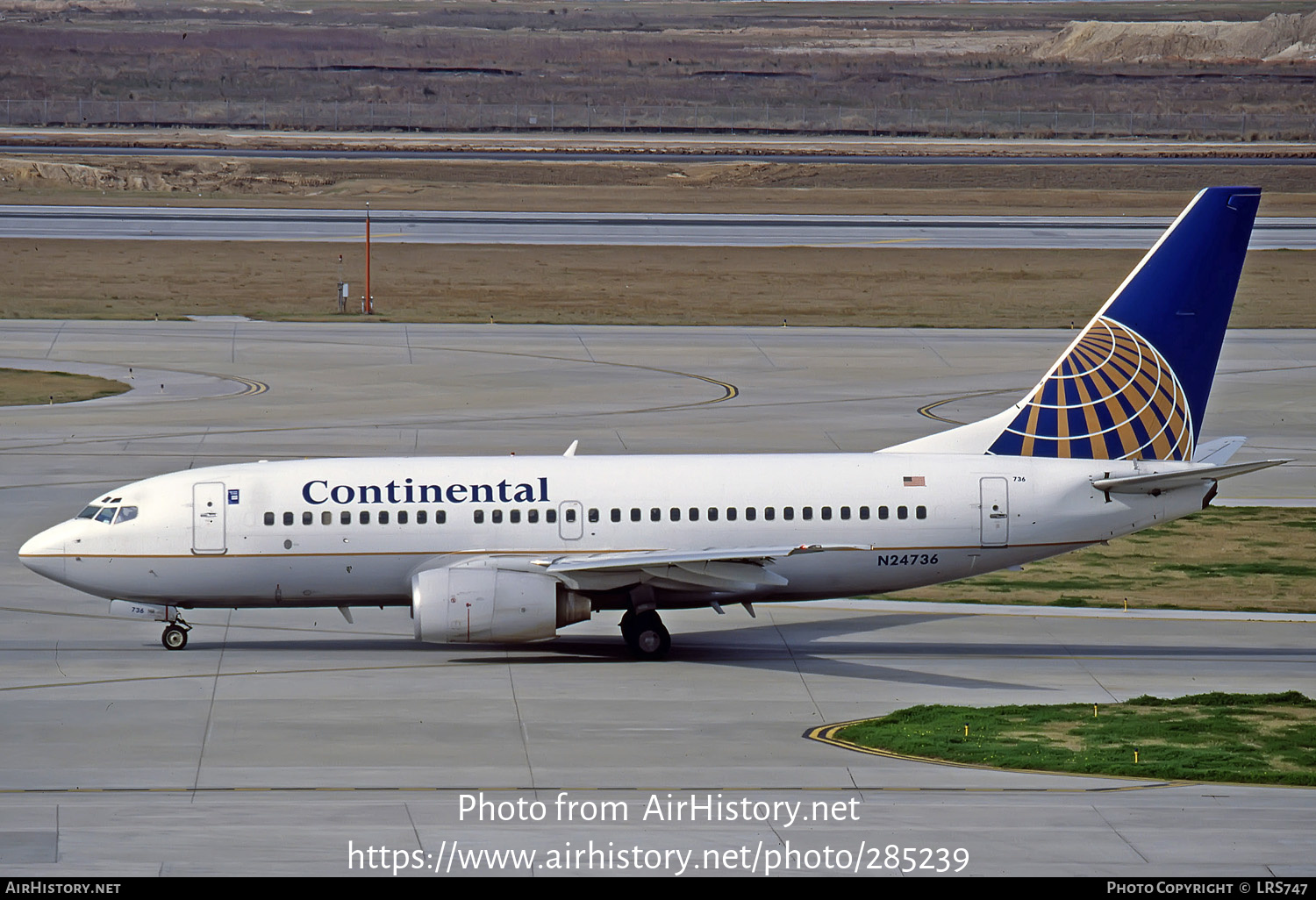 Aircraft Photo of N24736 | Boeing 737-724 | Continental Airlines | AirHistory.net #285239