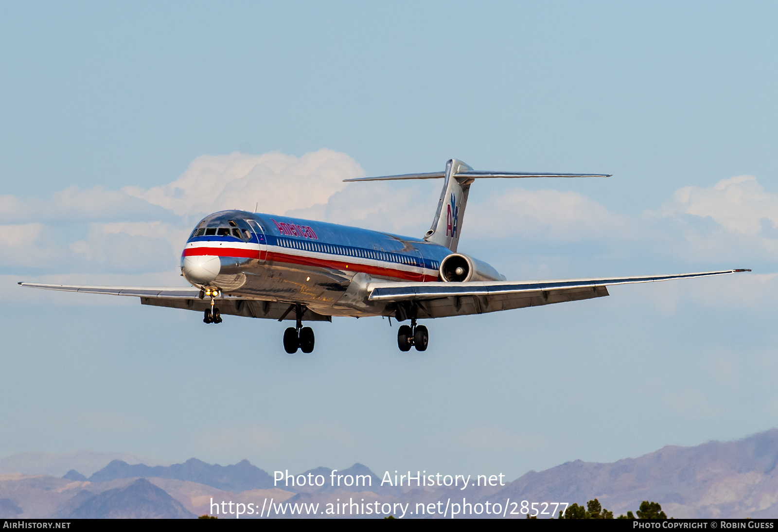 Aircraft Photo of N571AA | McDonnell Douglas MD-83 (DC-9-83) | American Airlines | AirHistory.net #285277