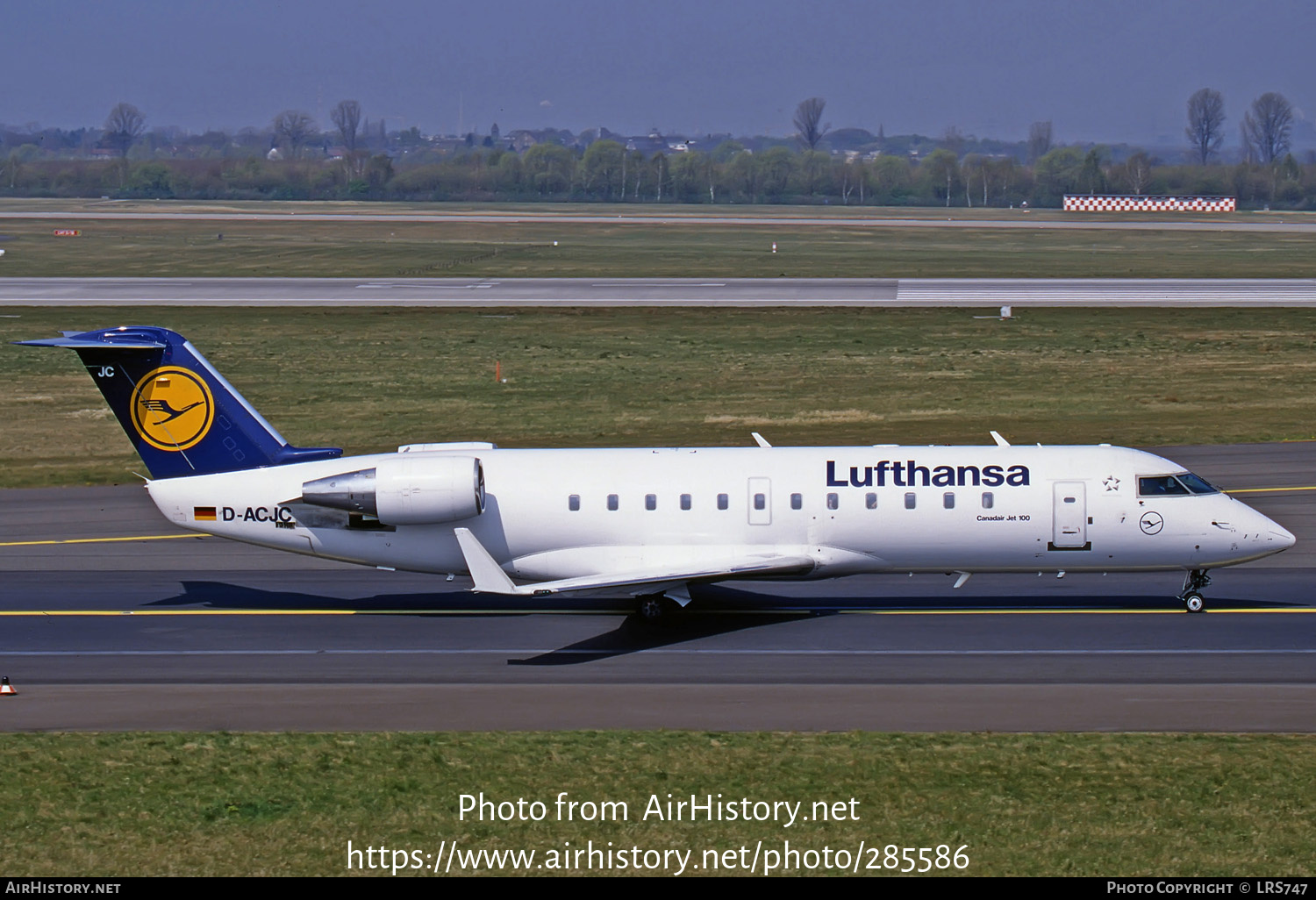 Aircraft Photo of D-ACJC | Canadair CRJ-200LR (CL-600-2B19) | Lufthansa | AirHistory.net #285586