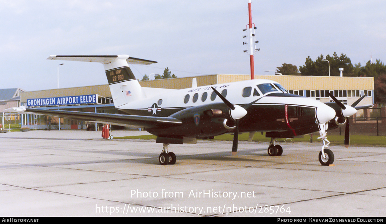 Aircraft Photo of 77-22950 / 22950 | Beech C-12A Huron | USA - Army | AirHistory.net #285764