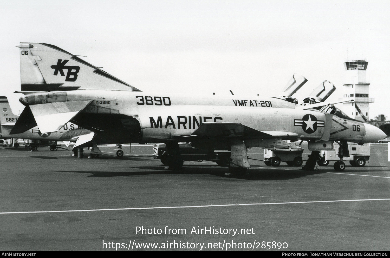 Aircraft Photo of 153890 / 3890 | McDonnell Douglas F-4J Phantom II | USA - Marines | AirHistory.net #285890