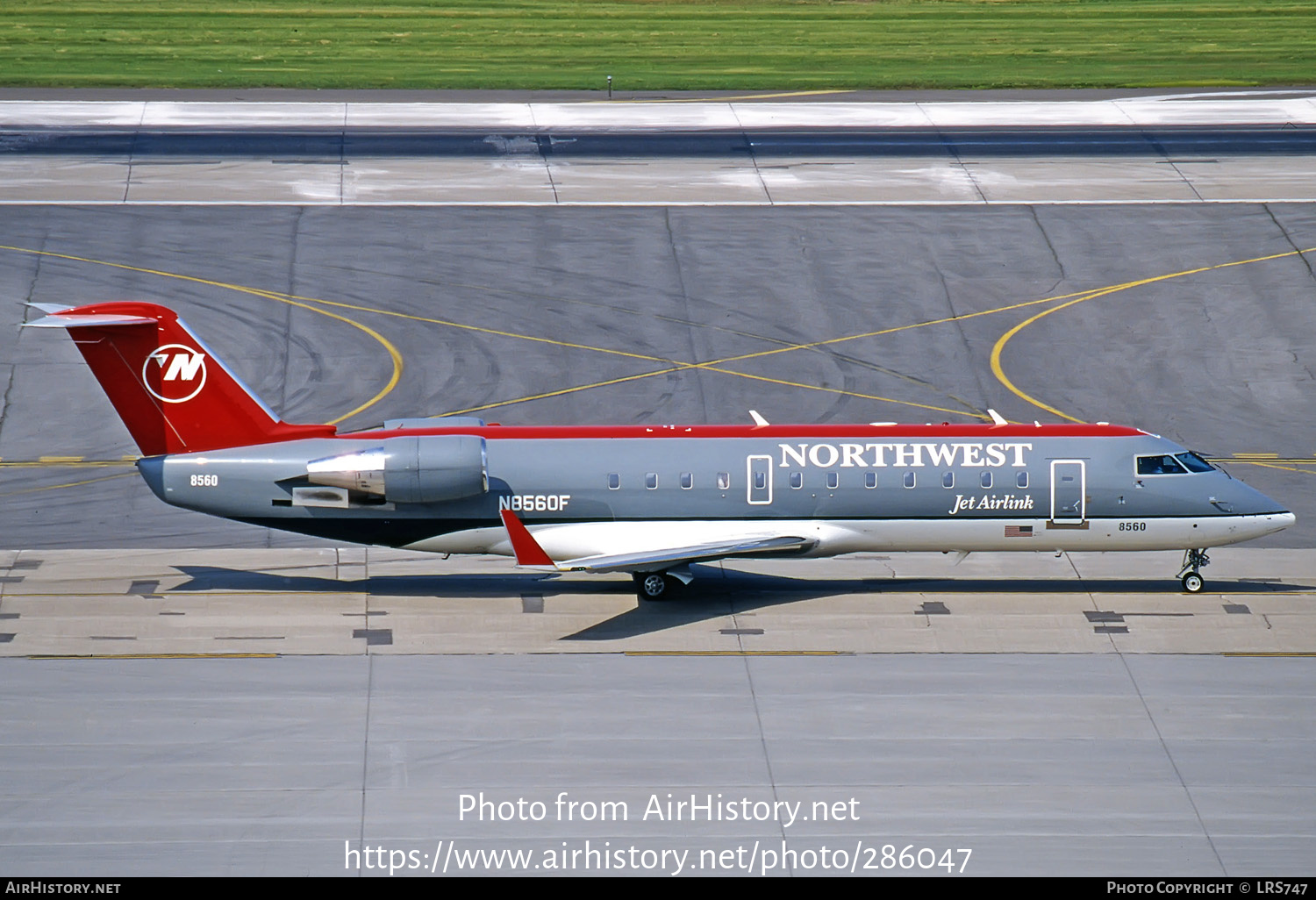 Aircraft Photo of N8560F | Bombardier CRJ-440 (CL-600-2B19) | Northwest Jet Airlink | AirHistory.net #286047